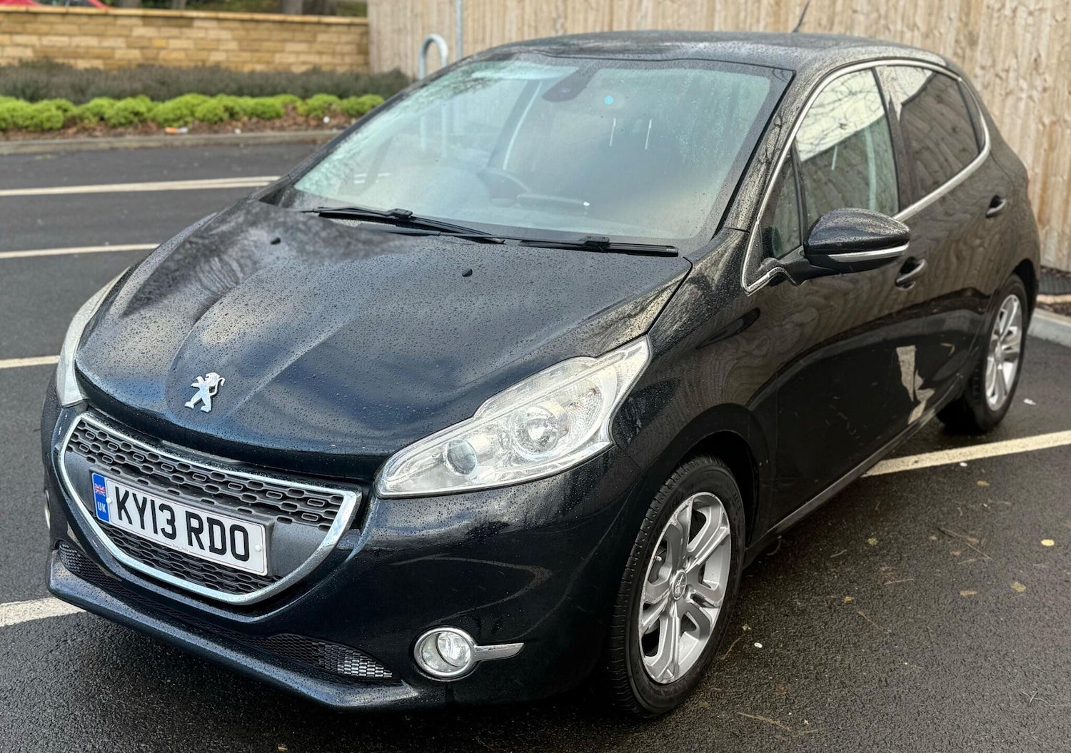 Used Peugeot 208 2013 for sale - 76899704: Photo 13