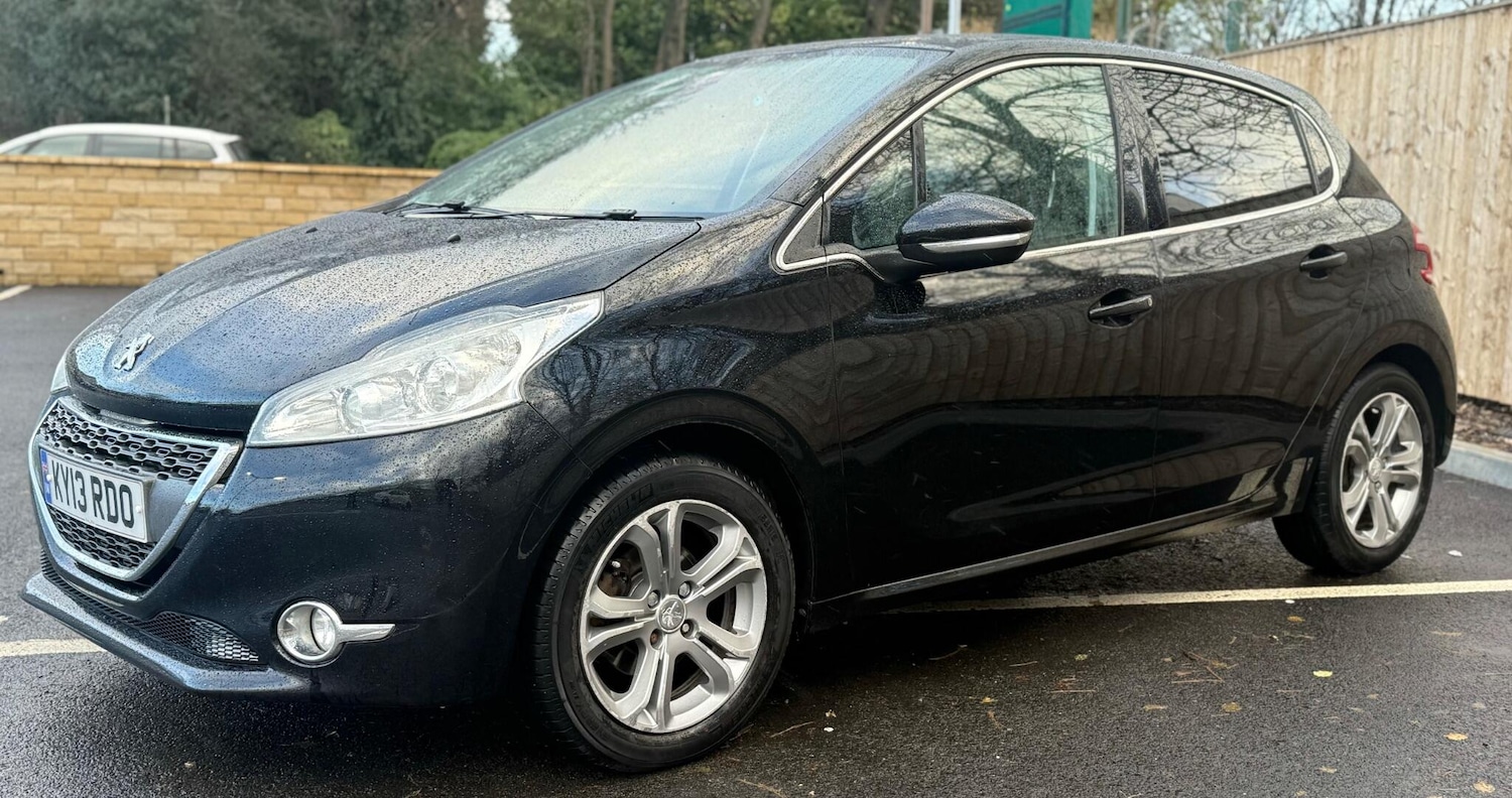 Used Peugeot 208 2013 for sale - 76899704: Photo 14