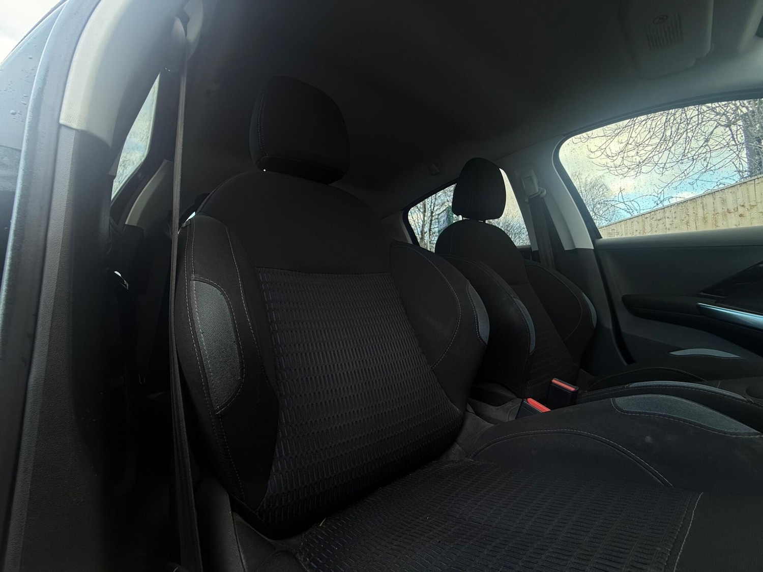 Used Peugeot 208 2013 for sale - 76899704: Photo 39