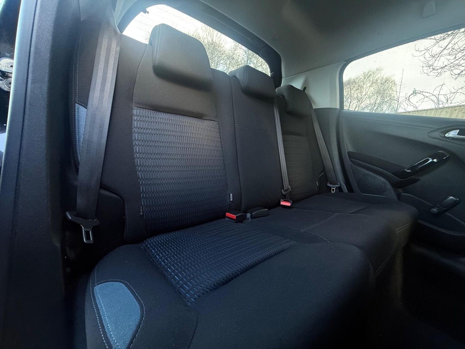 Used Peugeot 208 2013 for sale - 76899704: Photo 42