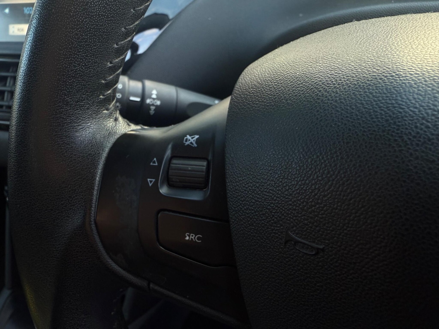 Used Peugeot 208 2013 for sale - 76899704: Photo 49