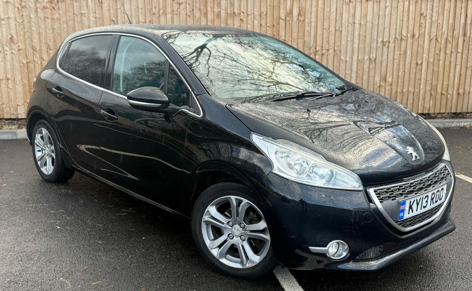 Used Peugeot 208 2013 for sale - 76899704: Photo 5