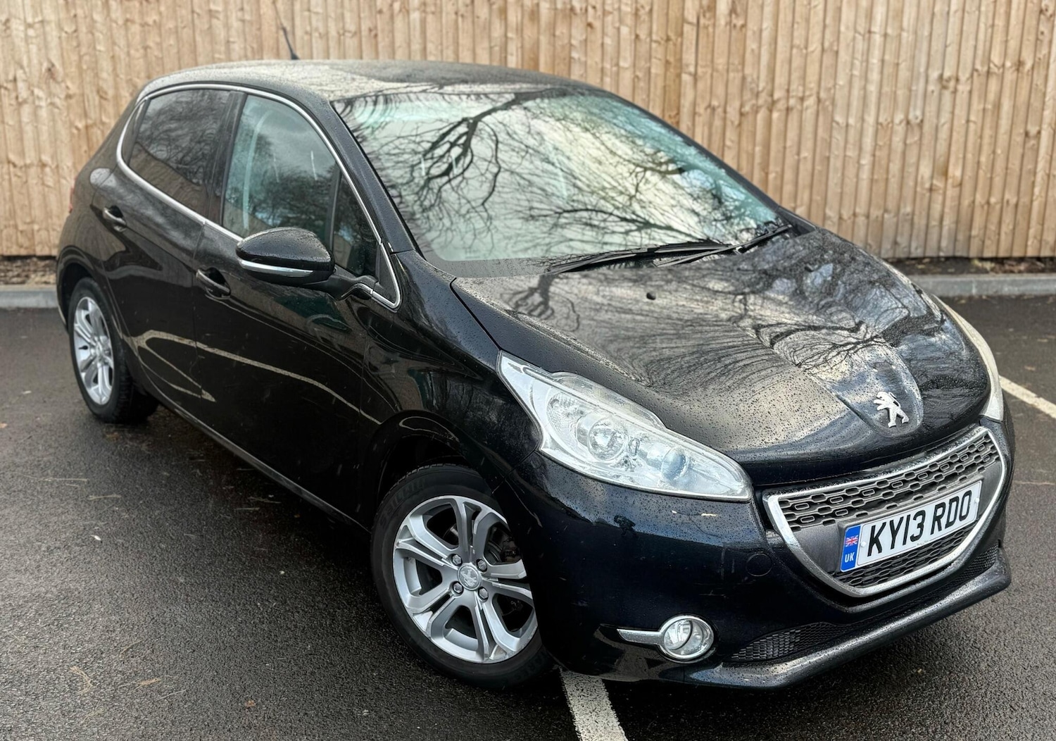 Used Peugeot 208 2013 for sale - 76899704: Photo 6