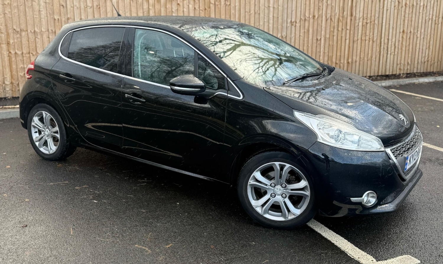 Used Peugeot 208 2013 for sale - 76899704: Photo 7