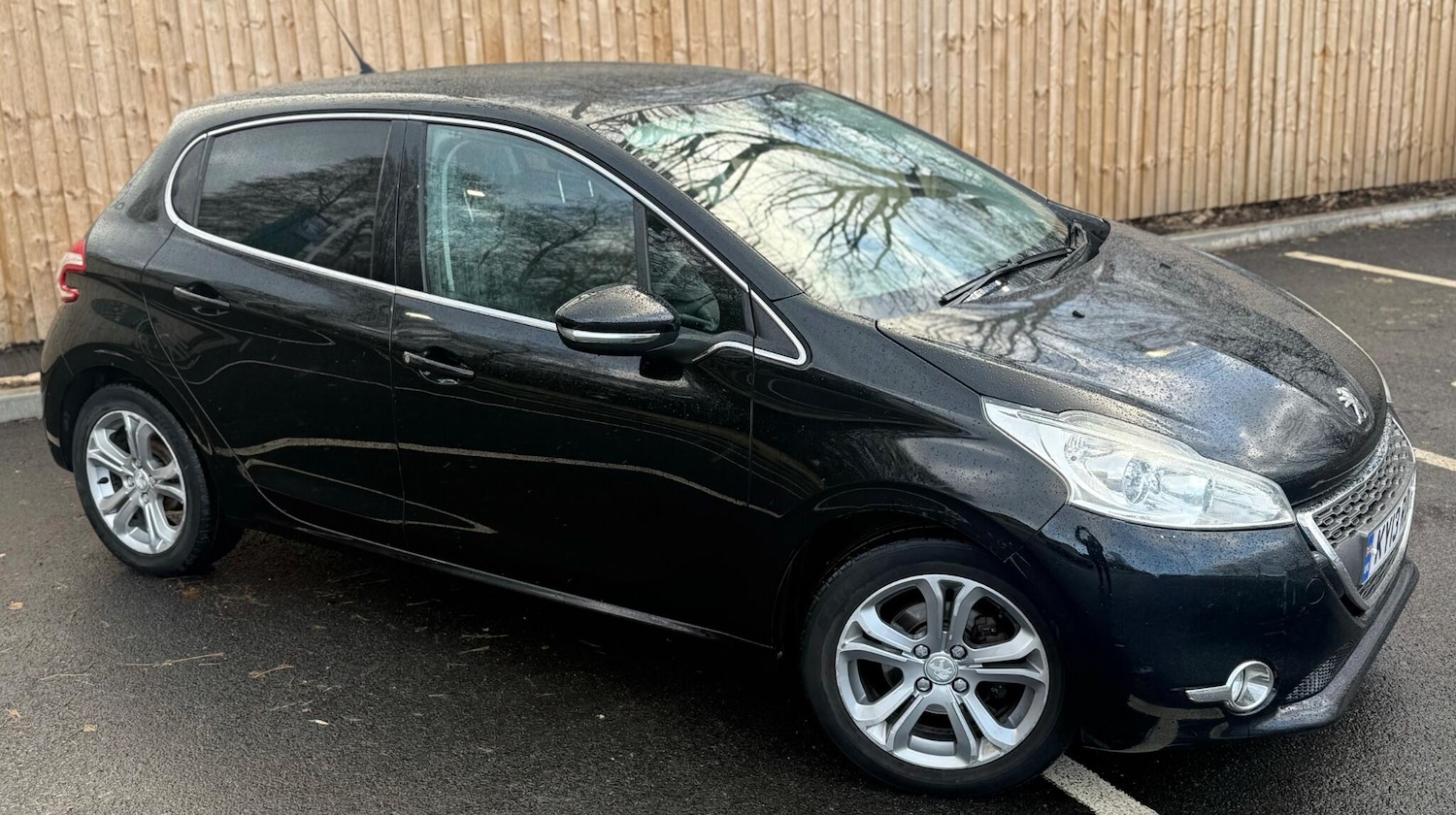 Used Peugeot 208 2013 for sale - 76899704: Photo 8