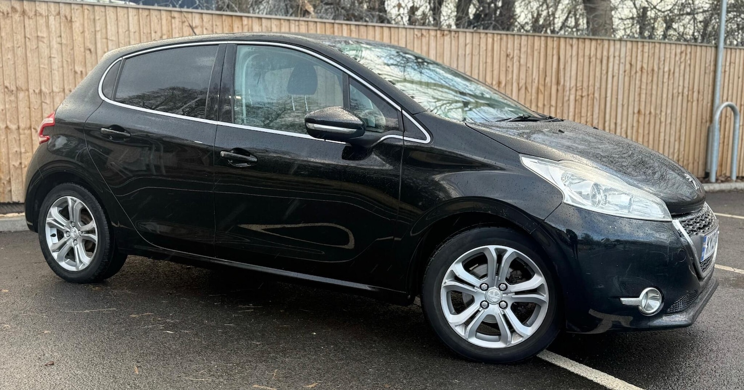 Used Peugeot 208 2013 for sale - 76899704: Photo 9