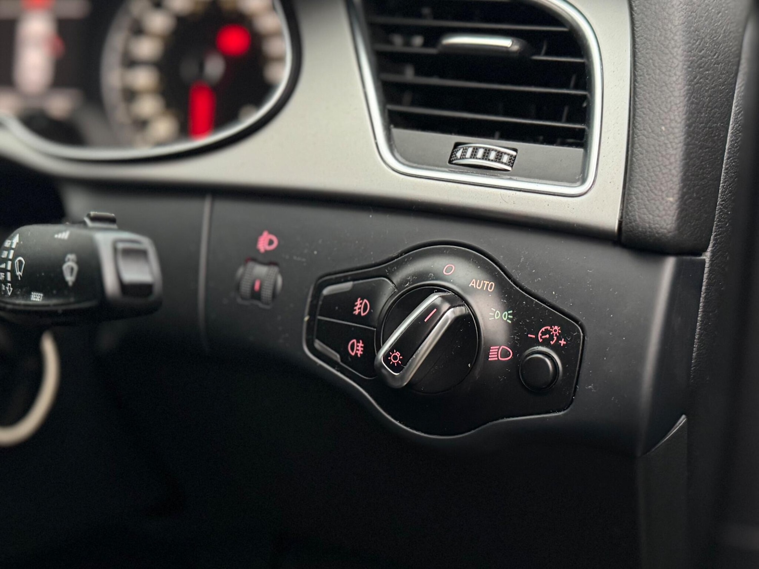 Used Audi A4 2012 for sale - 77067189: Photo 23