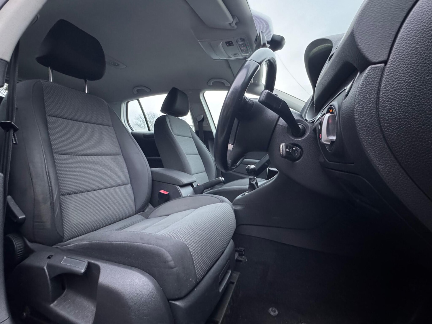 Used Volkswagen Golf 2012 for sale - 77330376: Photo 40