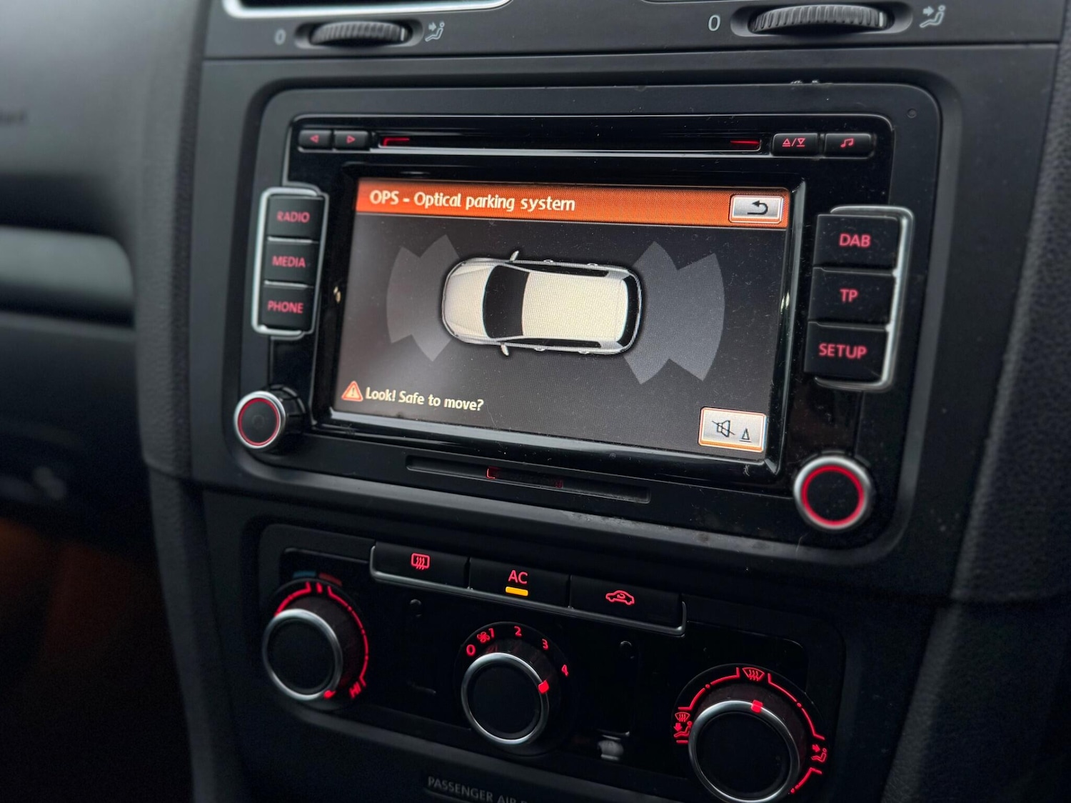 Used Volkswagen Golf 2012 for sale - 77330376: Photo 53