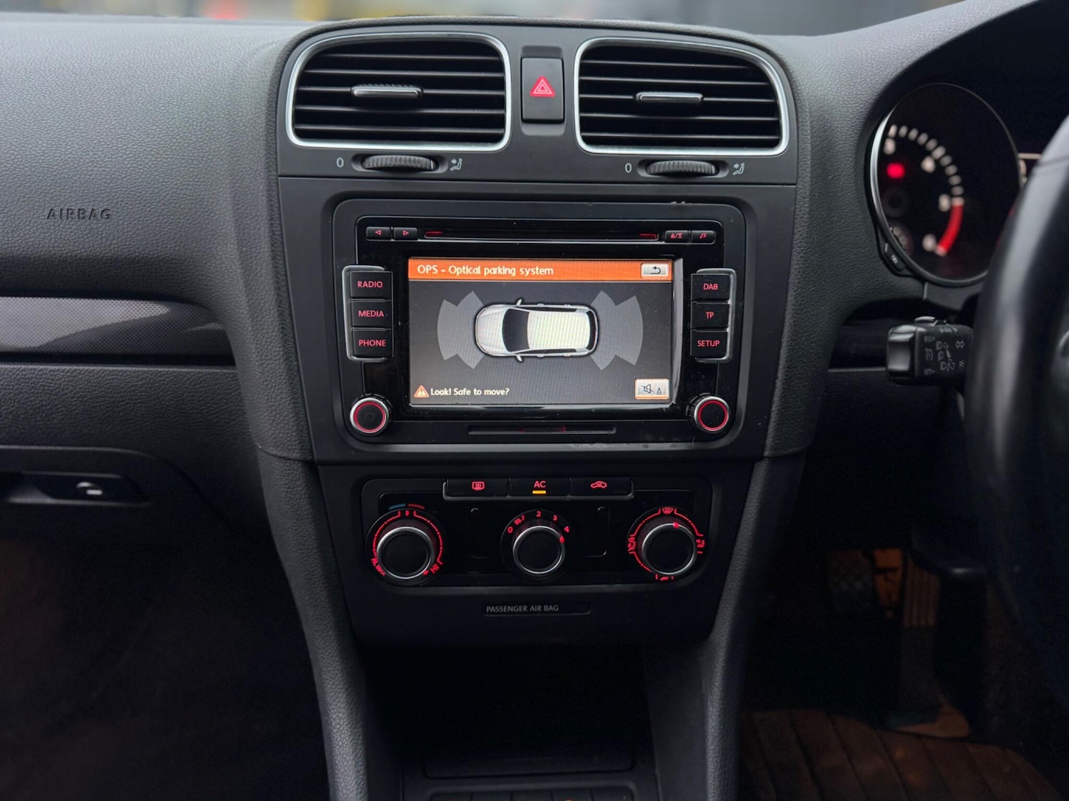 Used Volkswagen Golf 2012 for sale - 77330376: Photo 55