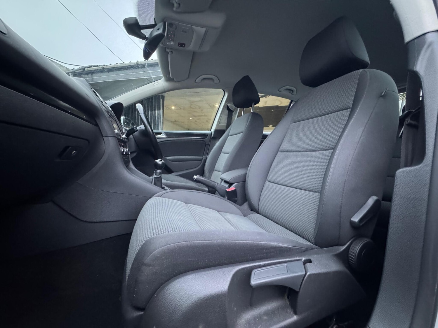 Used Volkswagen Golf 2012 for sale - 77330376: Photo 64