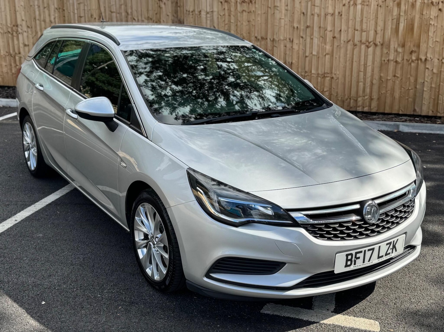 Used Vauxhall Astra 2017 for sale - 77054110: Photo 17
