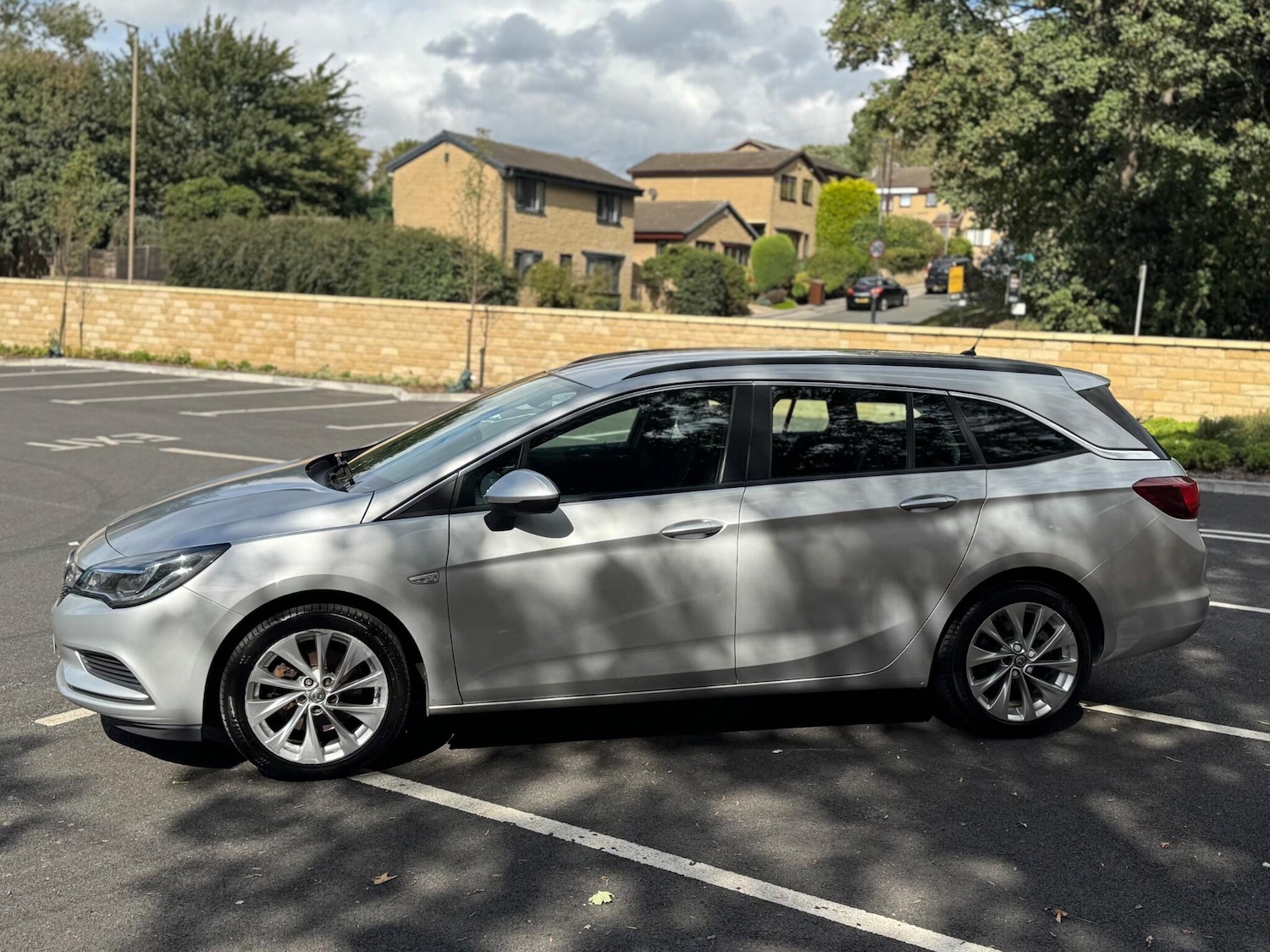 Used Vauxhall Astra 2017 for sale - 77054110: Photo 40