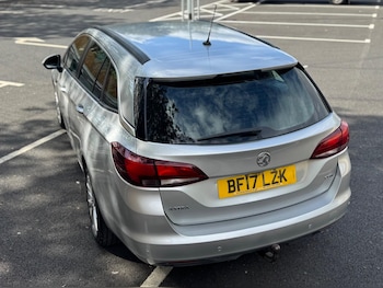 Used Vauxhall Astra 2017 for sale - 77054110: Photo