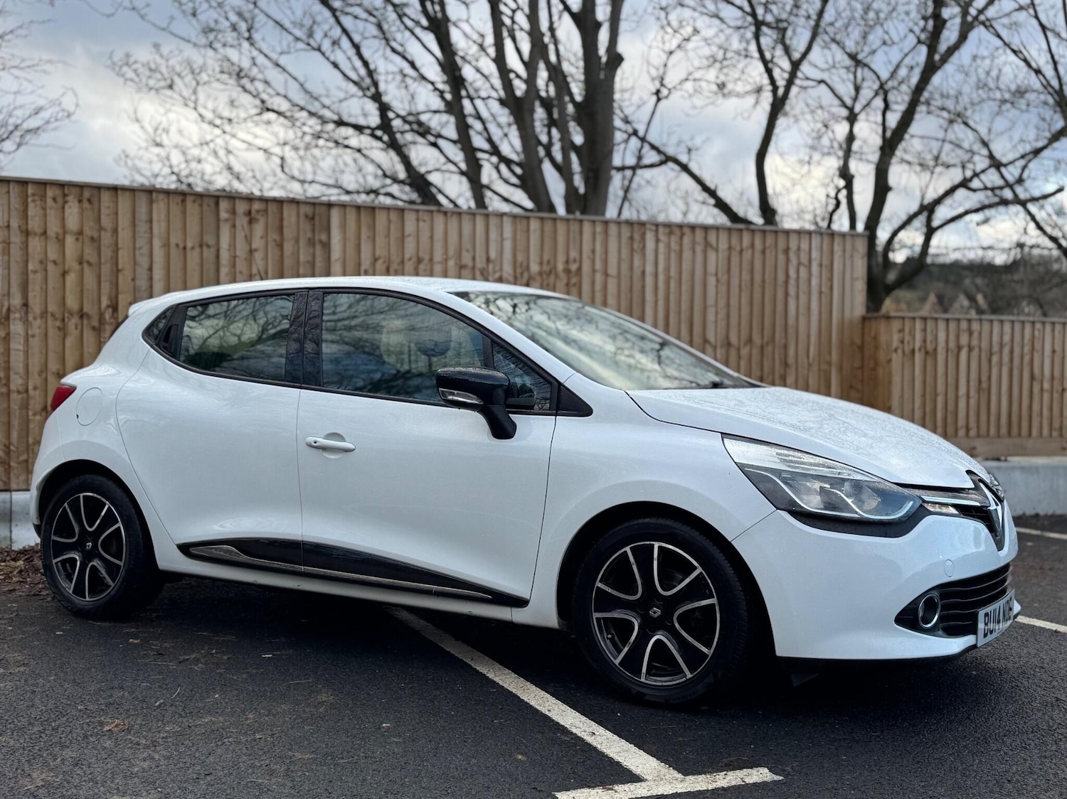 Used Renault Clio 2014 for sale - 76898869: Photo 15