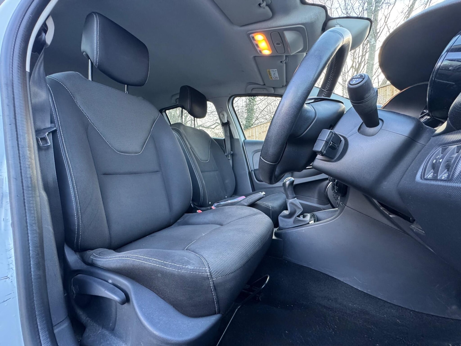 Used Renault Clio 2014 for sale - 76898869: Photo 59