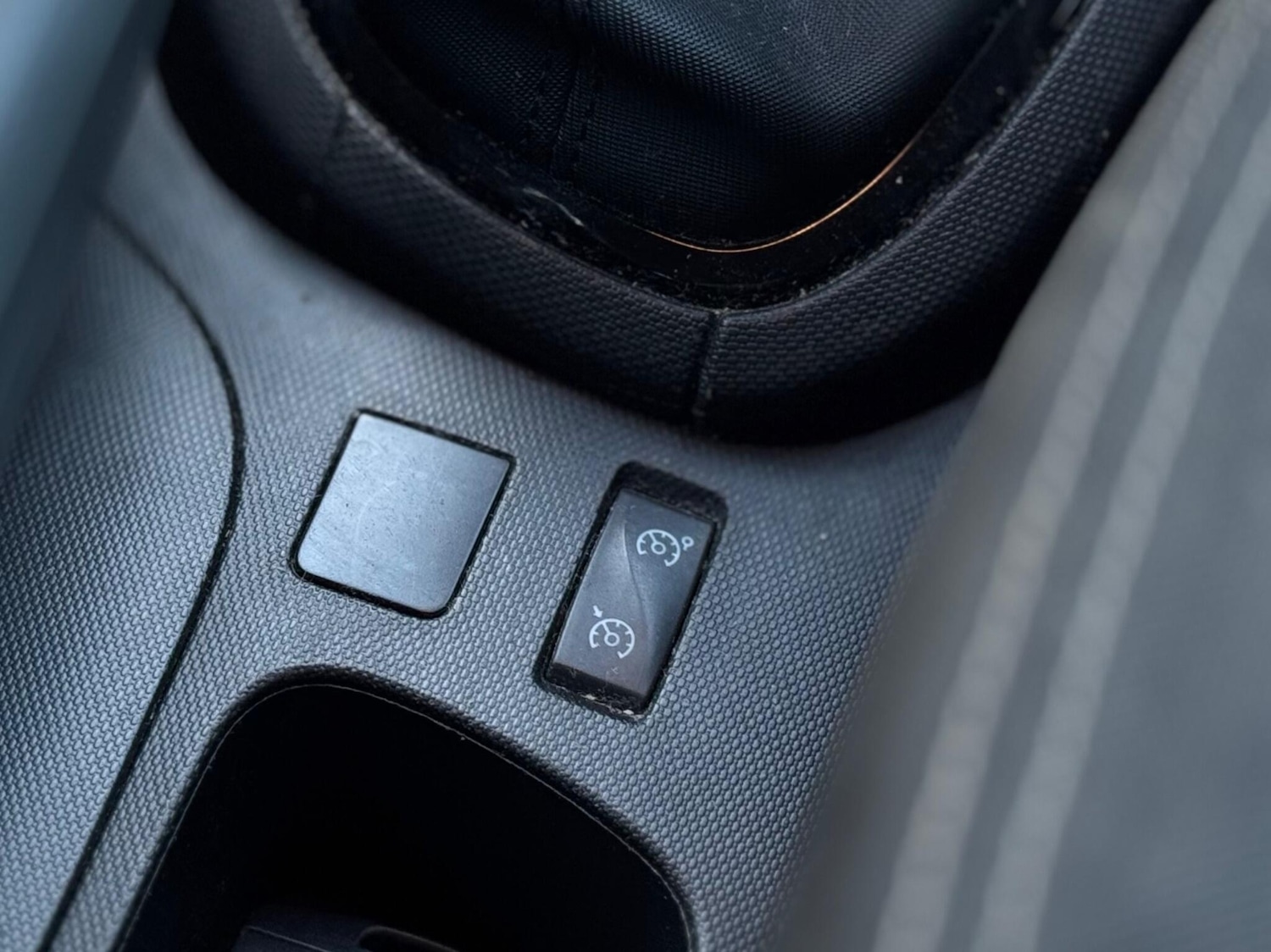 Used Renault Clio 2014 for sale - 76898869: Photo 64