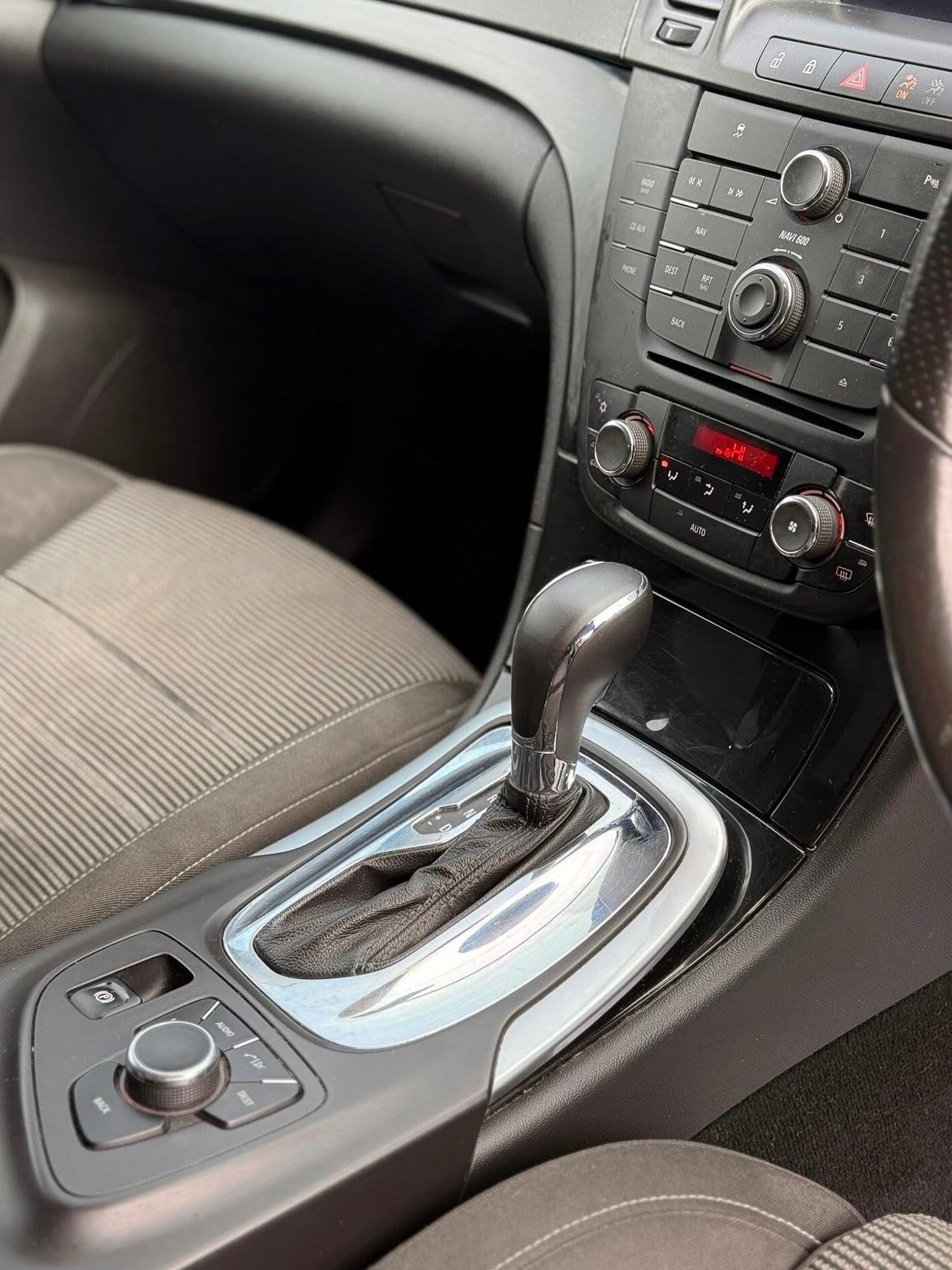 Used Vauxhall Insignia 2012 for sale - 77633648: Photo 7