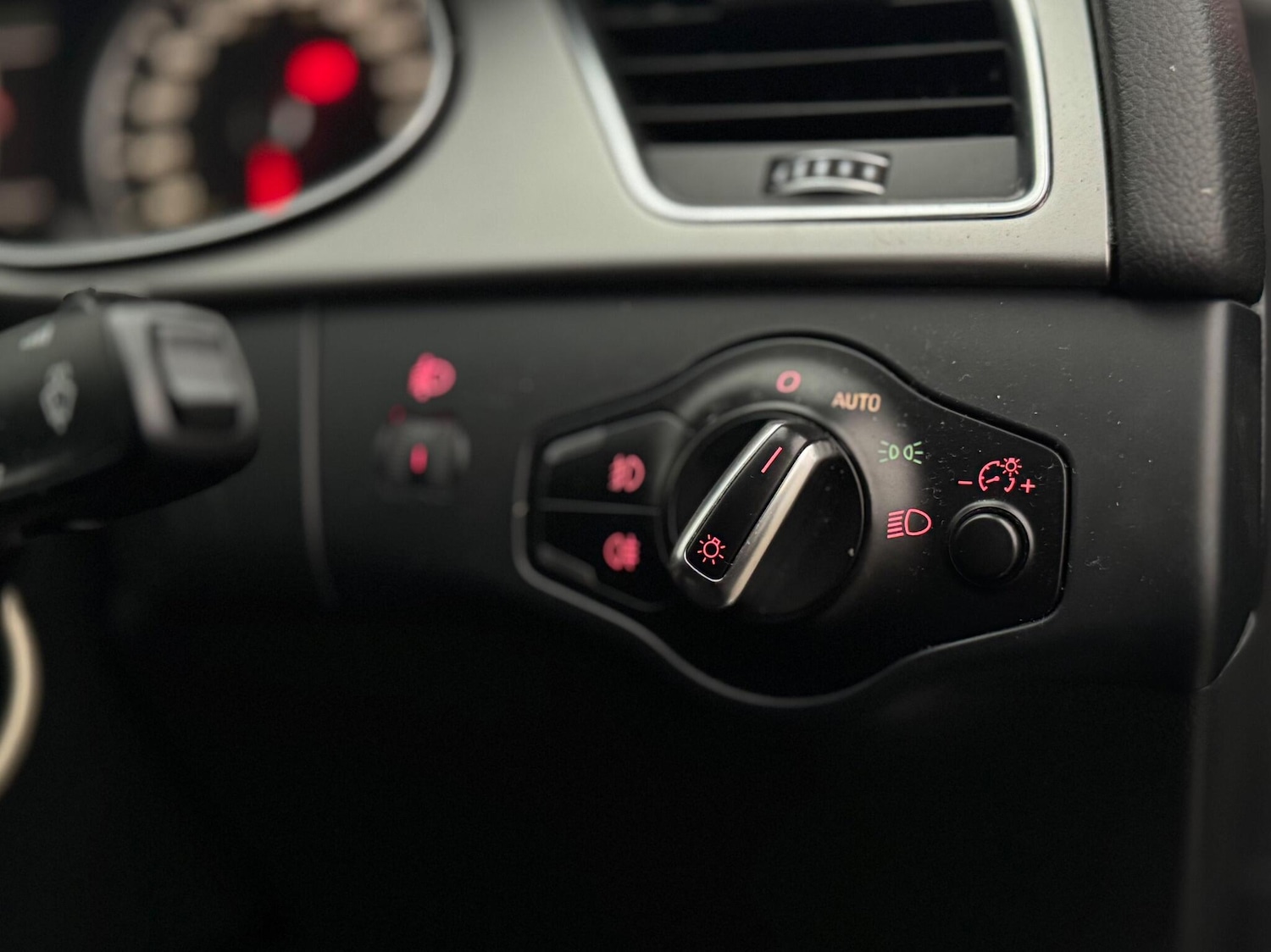 Used Audi A4 2012 for sale - 78101493: Photo 15