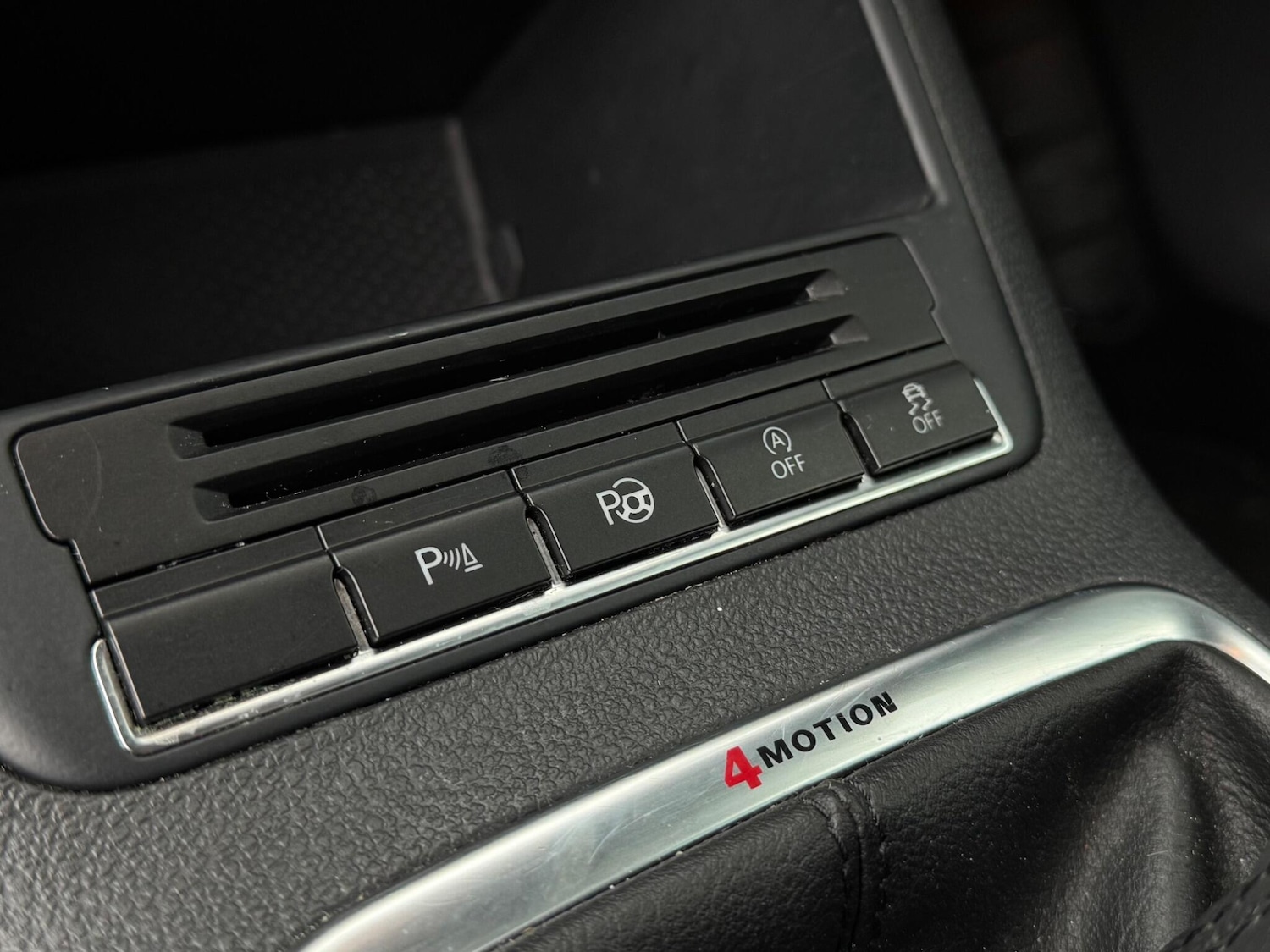 Used Volkswagen Tiguan 2015 for sale - 77411745: Photo 48