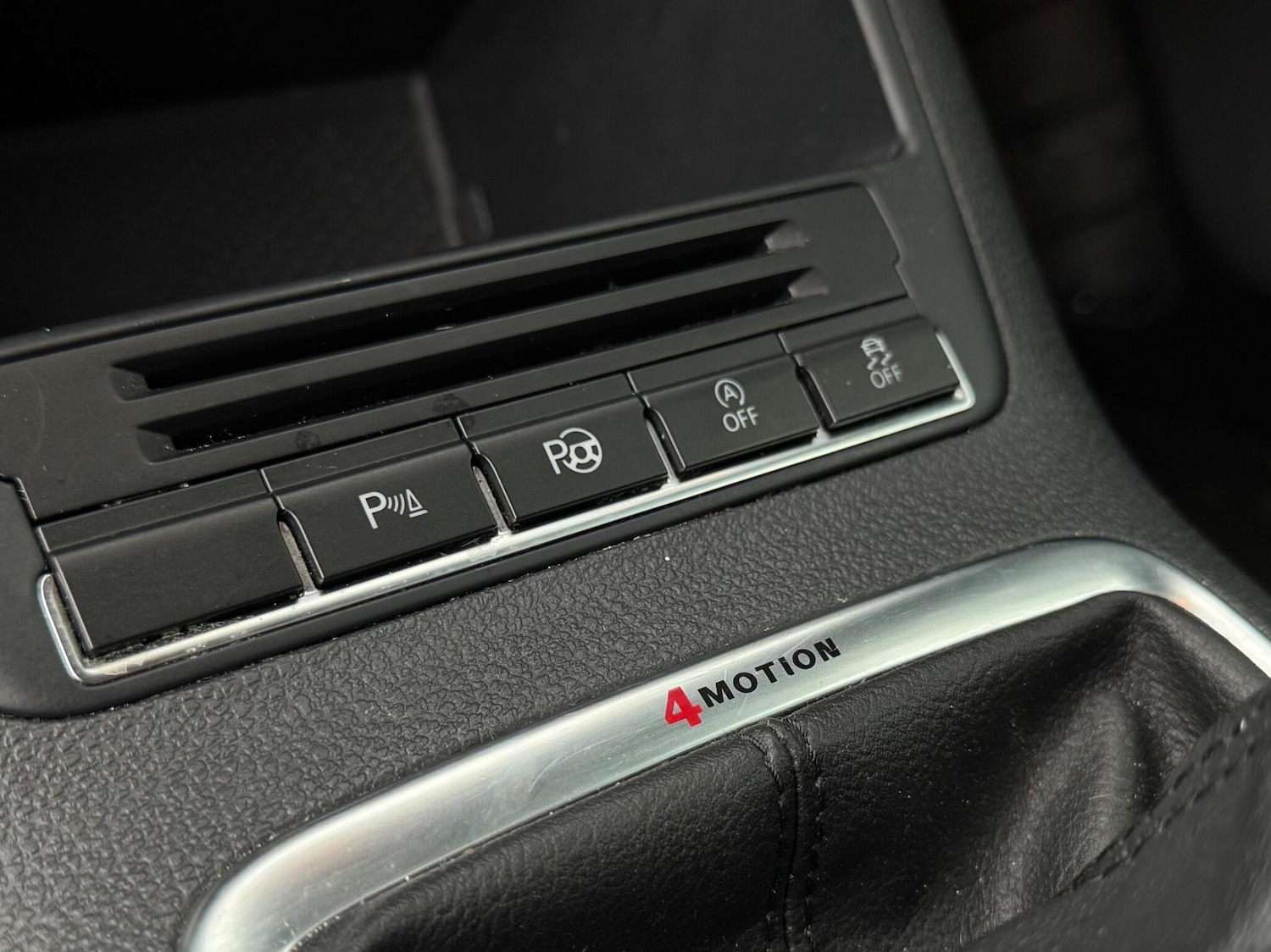 Used Volkswagen Tiguan 2015 for sale - 77411745: Photo 51