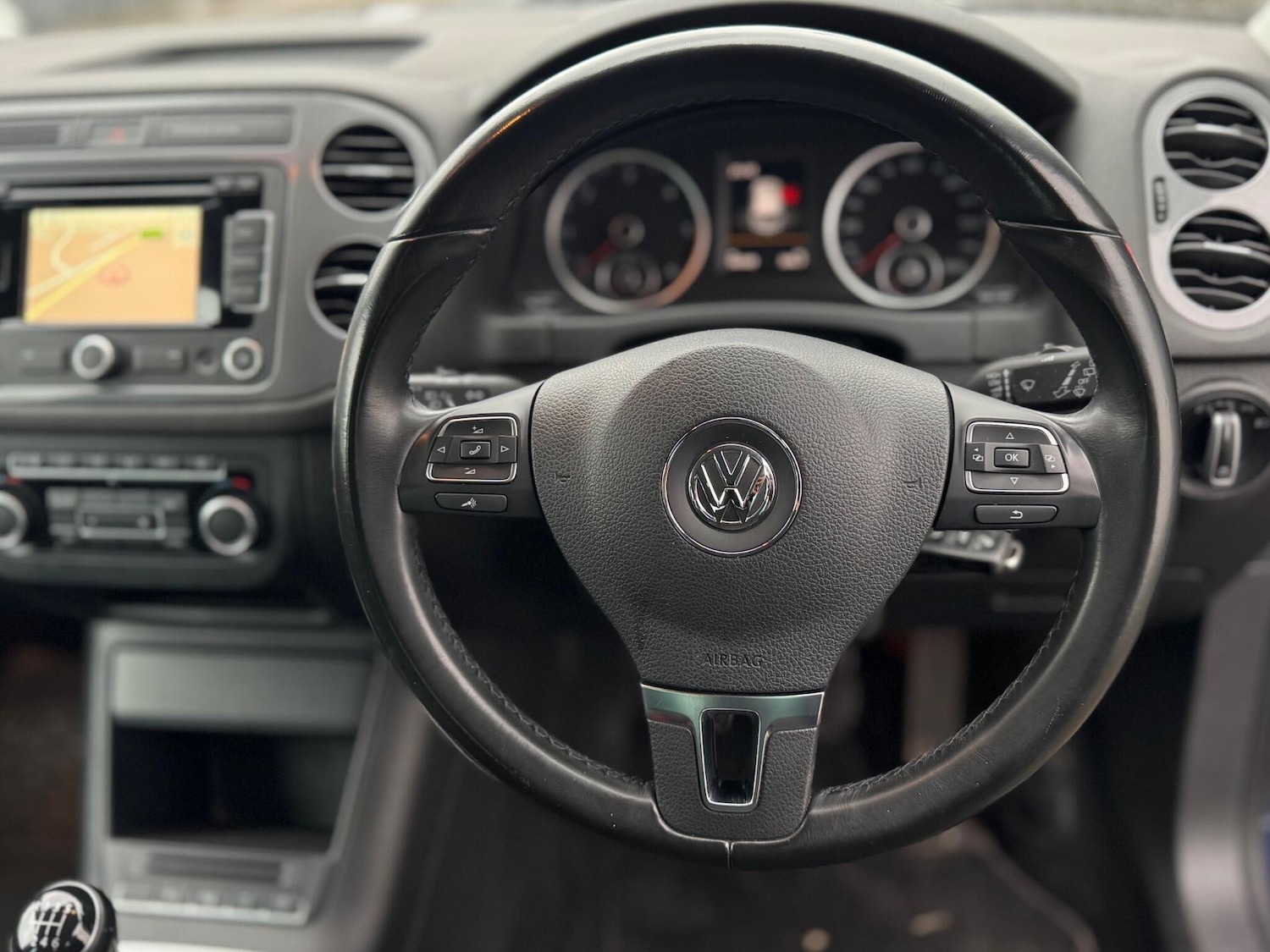 Used Volkswagen Tiguan 2015 for sale - 77411745: Photo 76