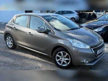 Used Peugeot 208 2013 for sale - 78291583: Photo