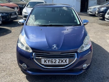 Used Peugeot 208 2012 for sale - 79387955: Photo