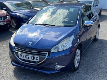 Used Peugeot 208 2012 for sale - 79387955: Photo