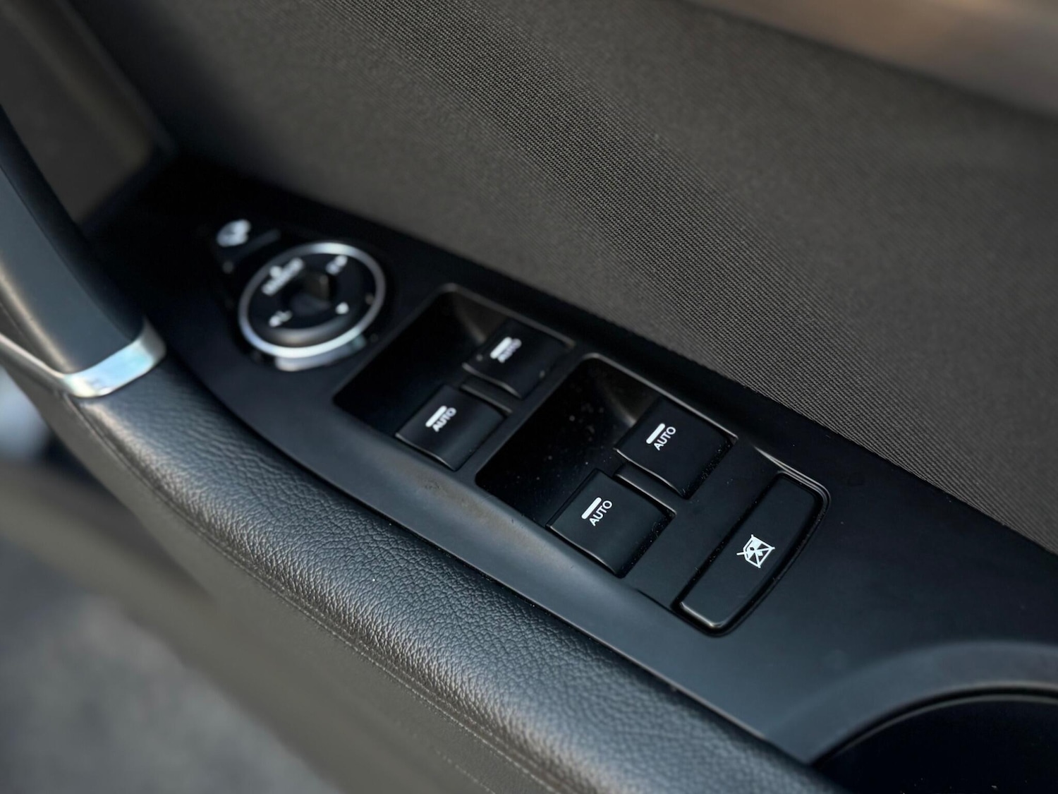 Used Hyundai i40 2014 for sale - 77015663: Photo 46