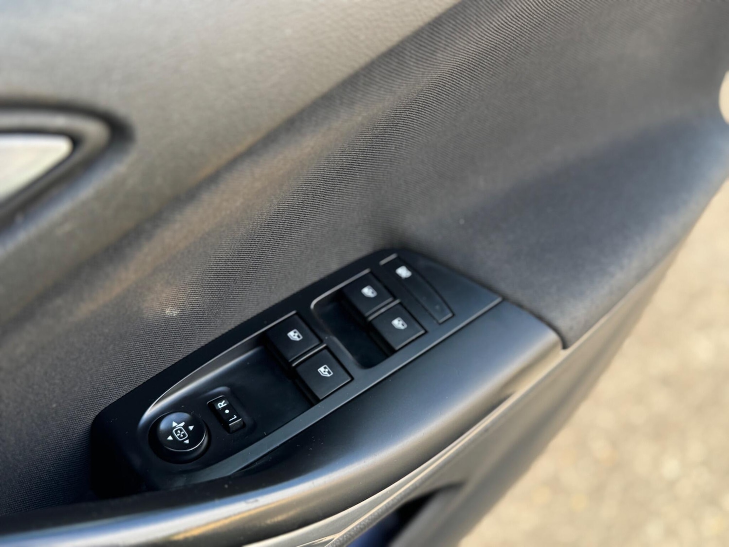 Used Vauxhall Astra 2017 for sale - 78100254: Photo 54