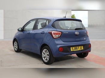 Used Hyundai i10 2017 for sale - 79039451: Photo