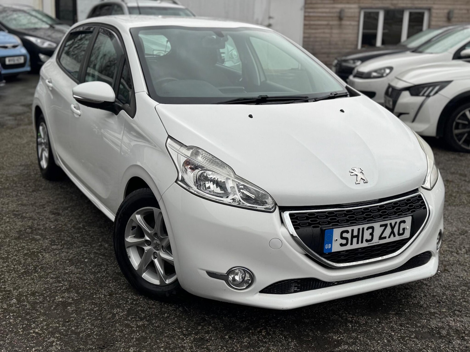 Used Peugeot 208 2013 for sale - 77410904: Photo 11
