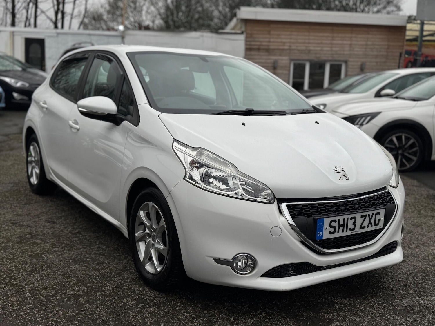 Used Peugeot 208 2013 for sale - 77410904: Photo 12
