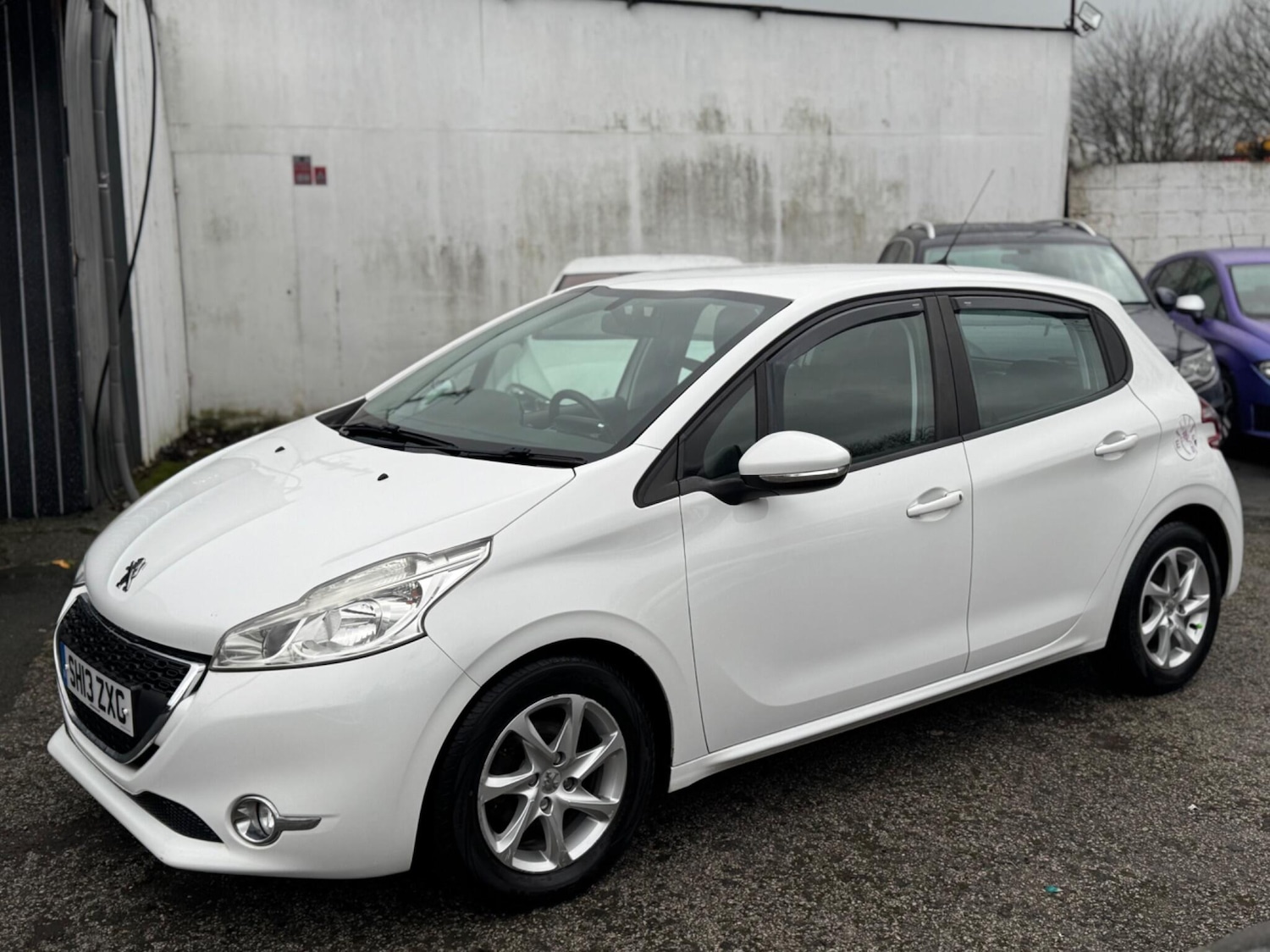 Used Peugeot 208 2013 for sale - 77410904: Photo 19