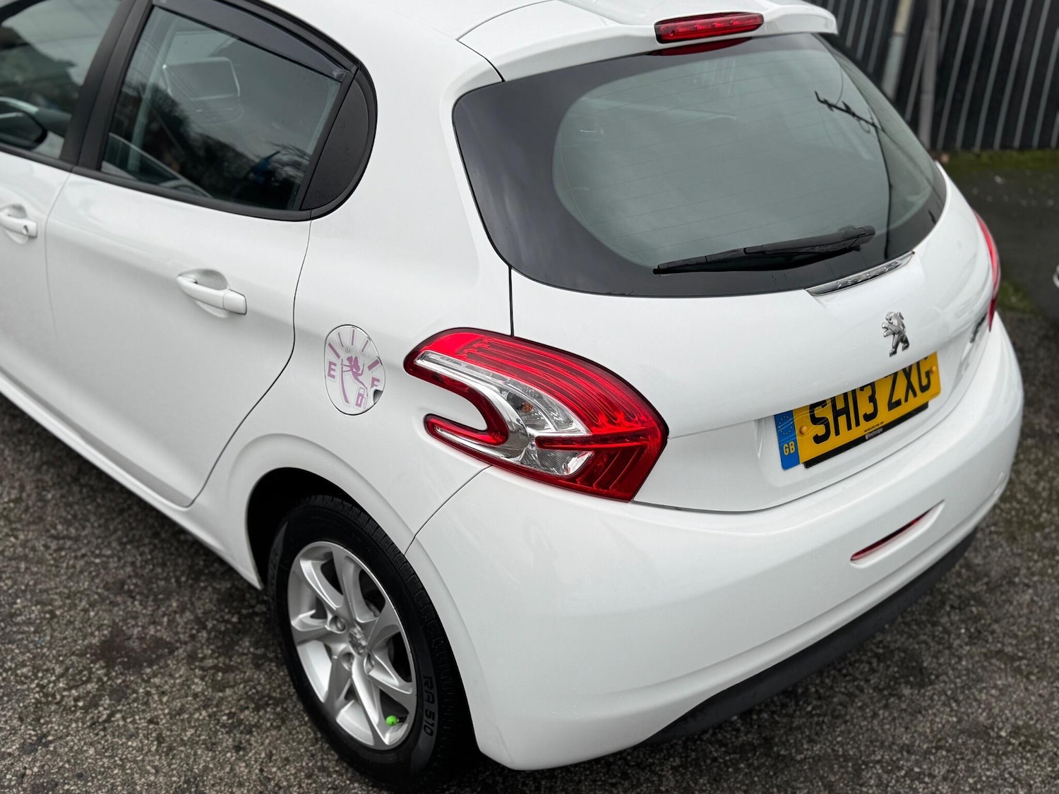 Used Peugeot 208 2013 for sale - 77410904: Photo 24