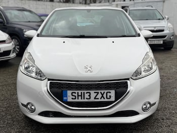 Used Peugeot 208 2013 for sale - 77410904: Photo
