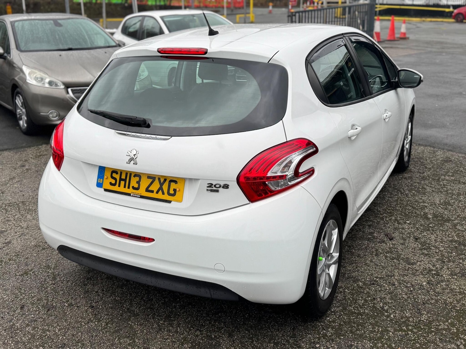 Used Peugeot 208 2013 for sale - 77410904: Photo 31