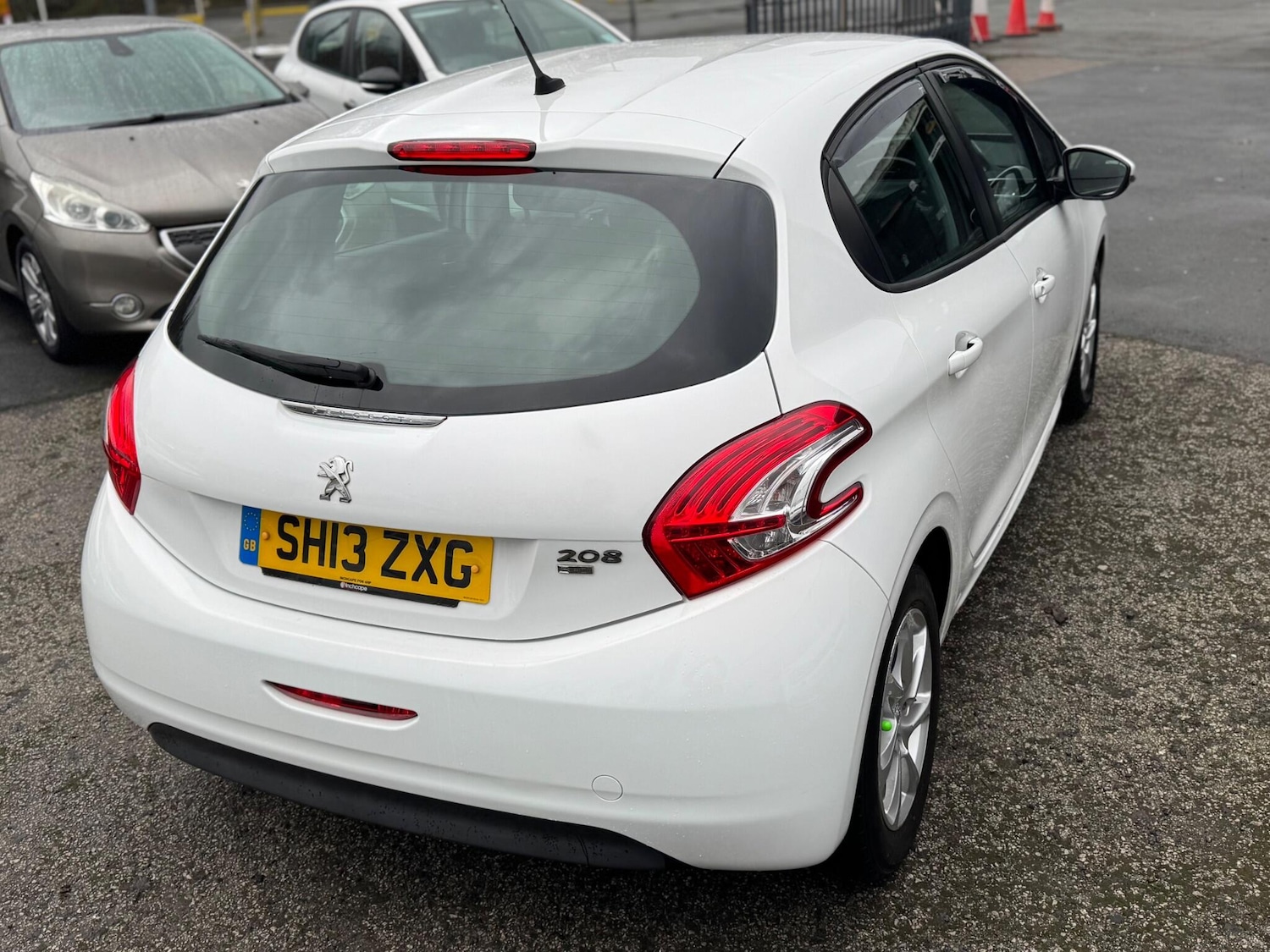 Used Peugeot 208 2013 for sale - 77410904: Photo 33