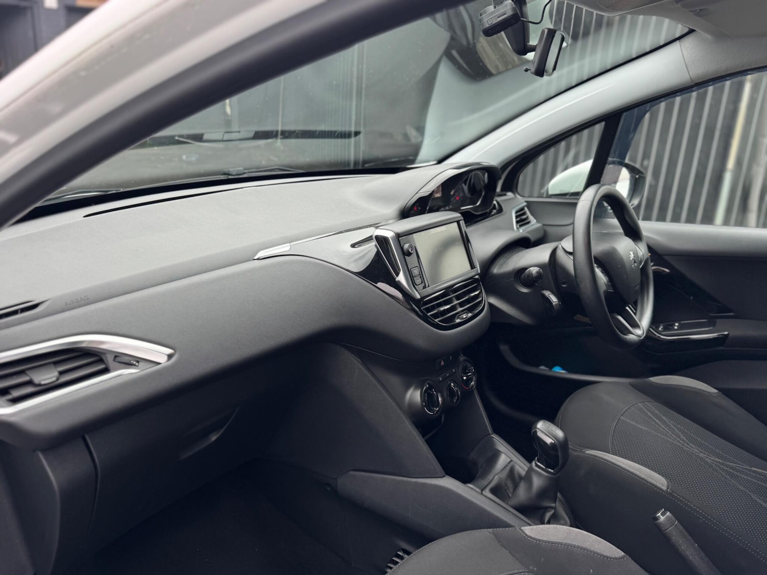 Used Peugeot 208 2013 for sale - 77410904: Photo 42