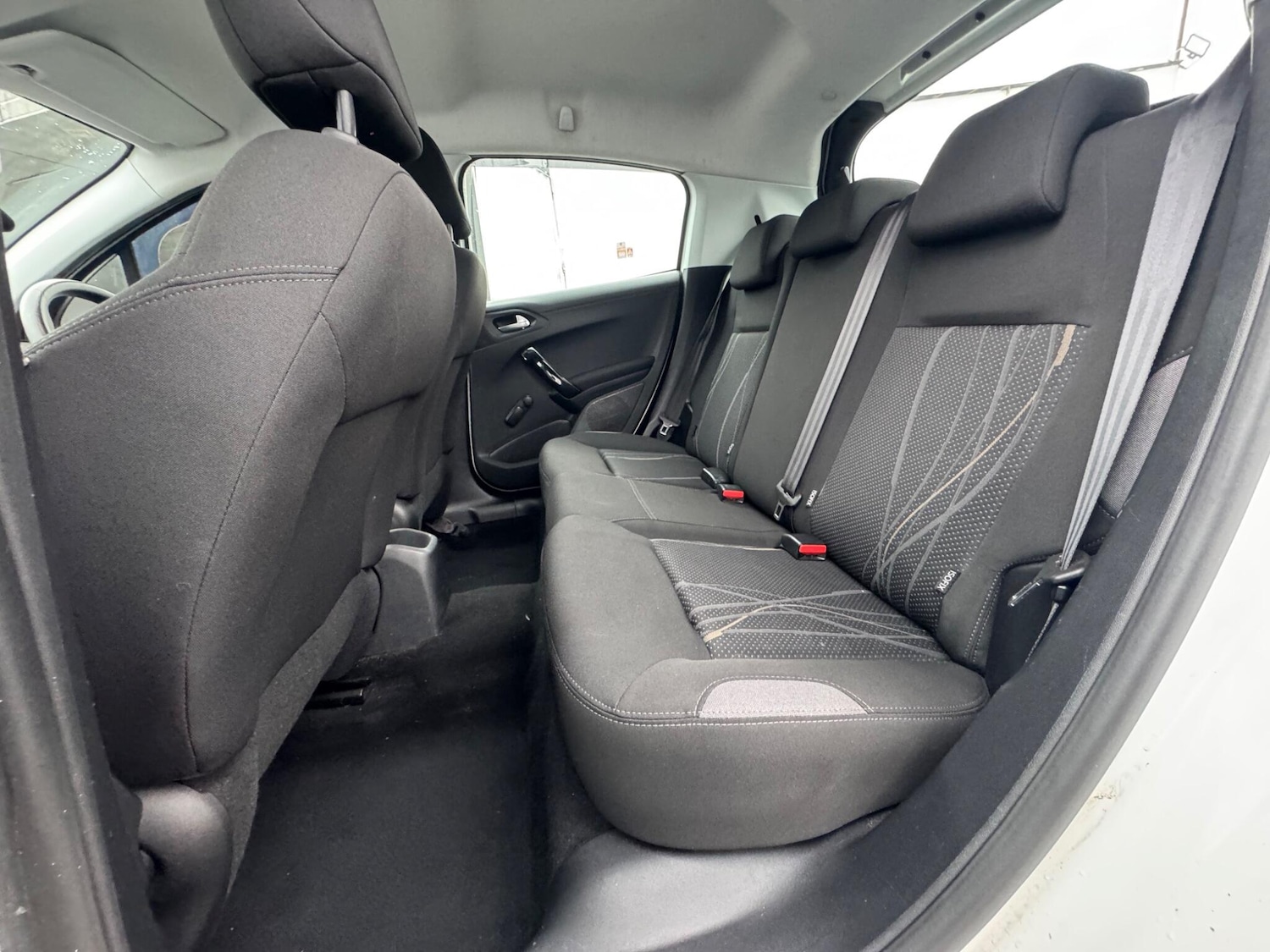 Used Peugeot 208 2013 for sale - 77410904: Photo 46