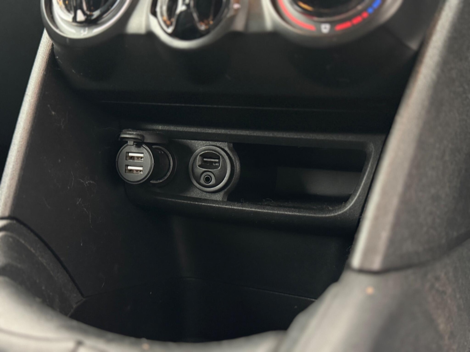 Used Peugeot 208 2013 for sale - 77410904: Photo 51