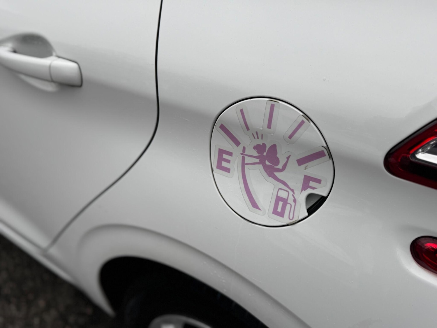 Used Peugeot 208 2013 for sale - 77410904: Photo 74