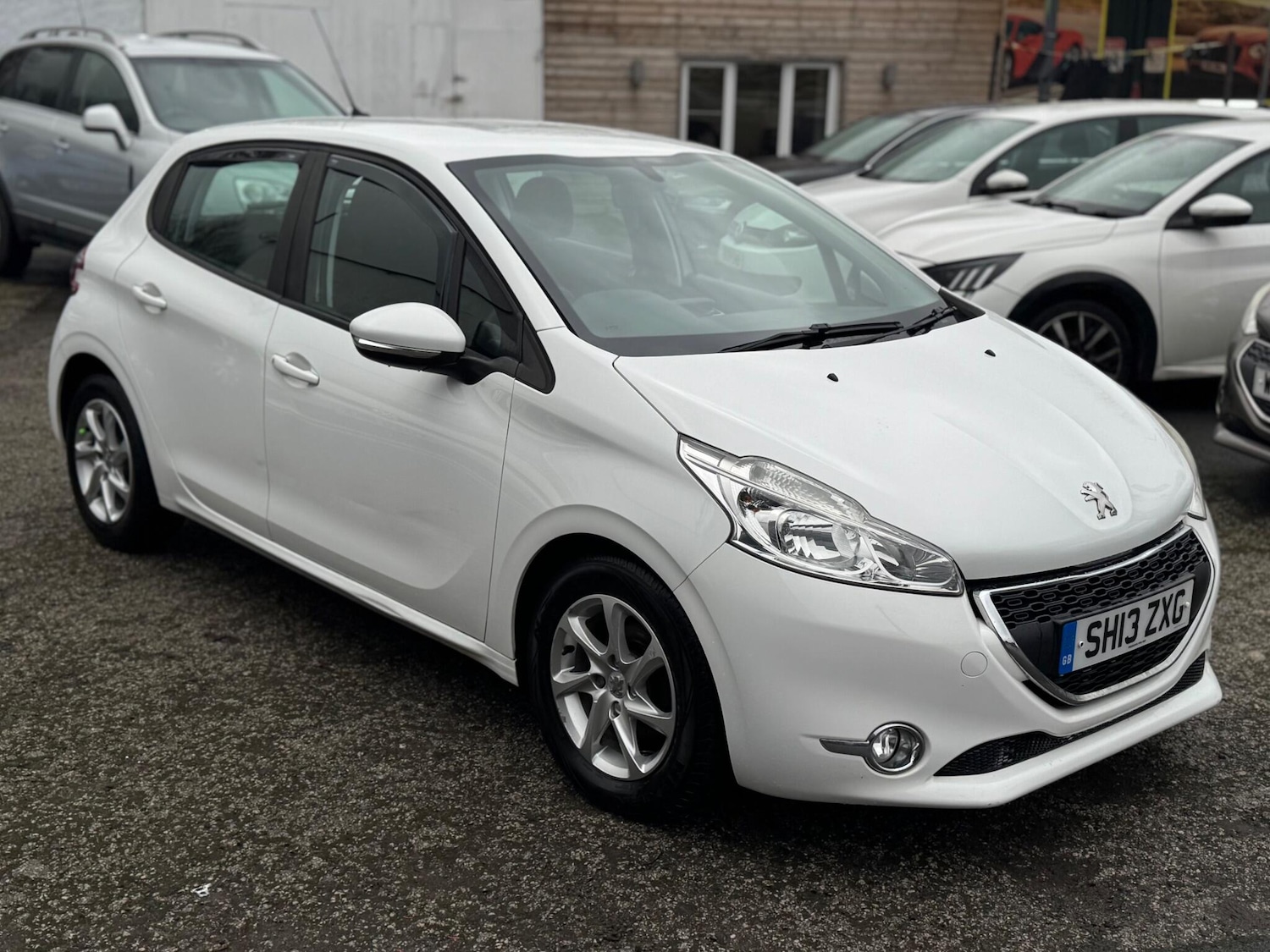 Used Peugeot 208 2013 for sale - 77410904: Photo 8