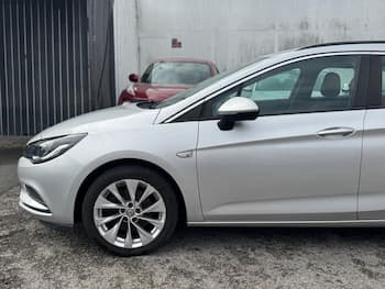 Used Vauxhall Astra 2017 for sale - 79873863: Photo