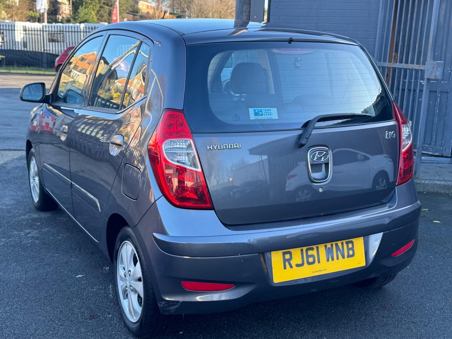 Used Hyundai i10 2011 for sale - 76759403: Photo 18