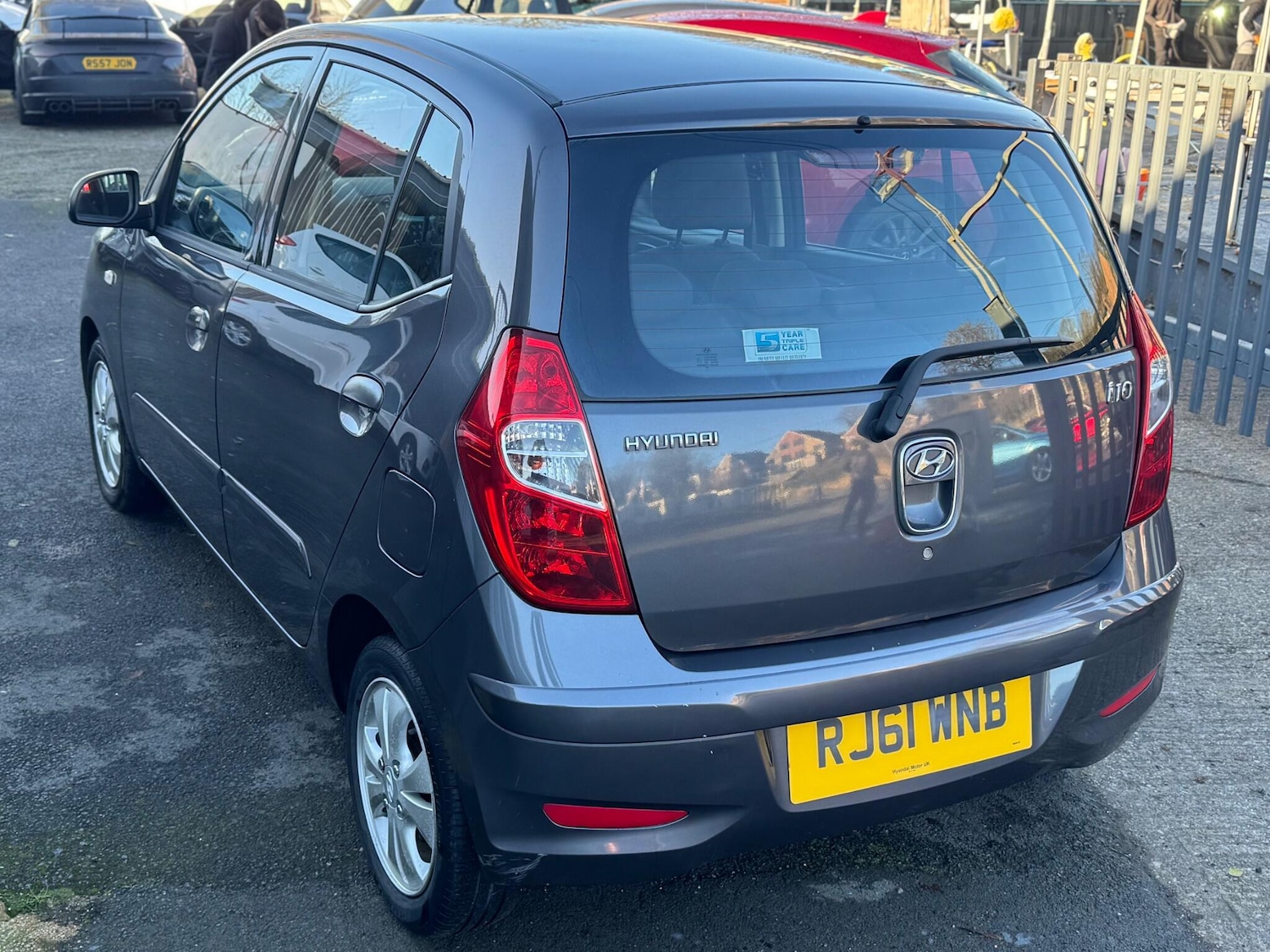 Used Hyundai i10 2011 for sale - 76759403: Photo 19