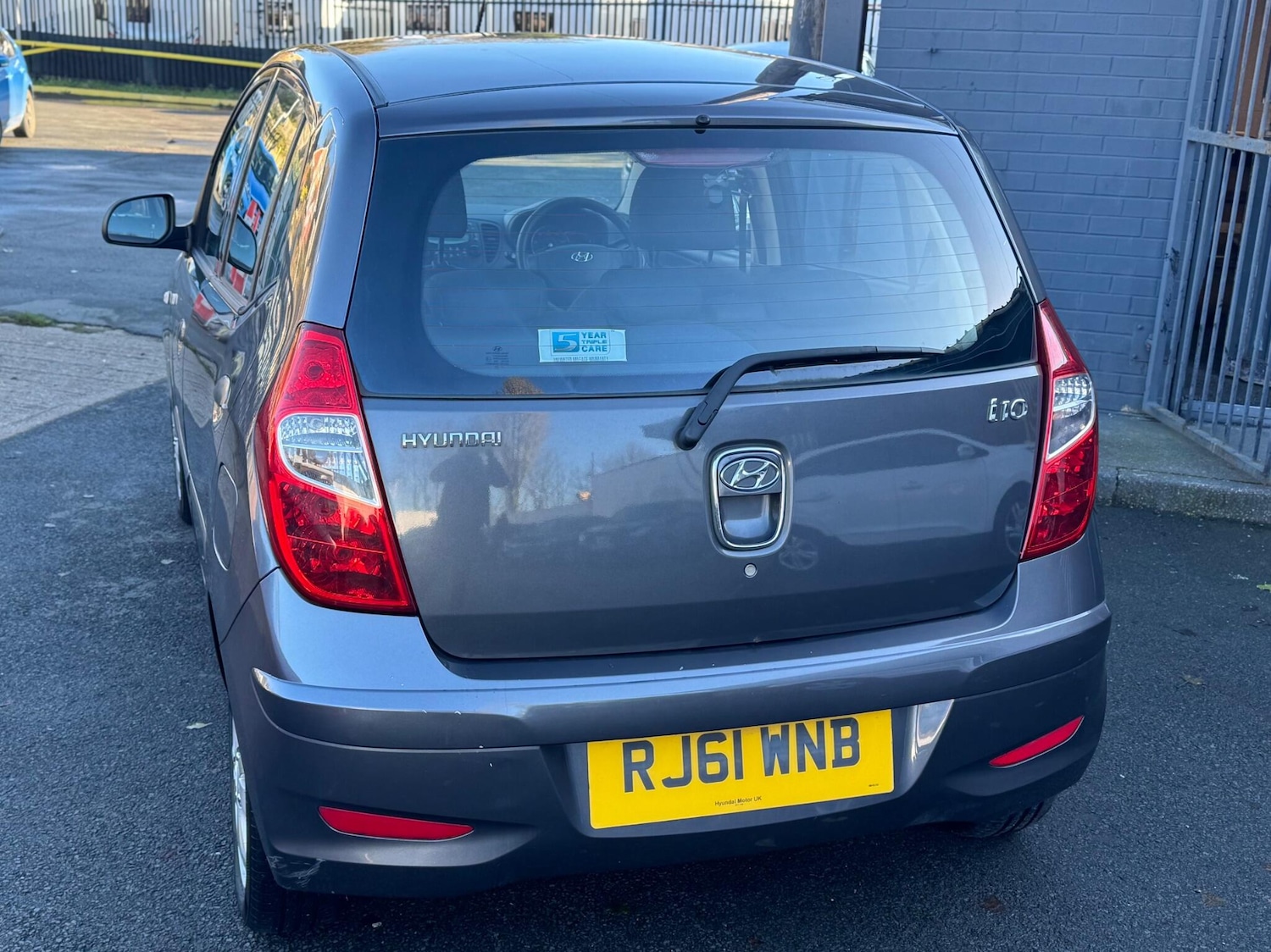 Used Hyundai i10 2011 for sale - 76759403: Photo 20