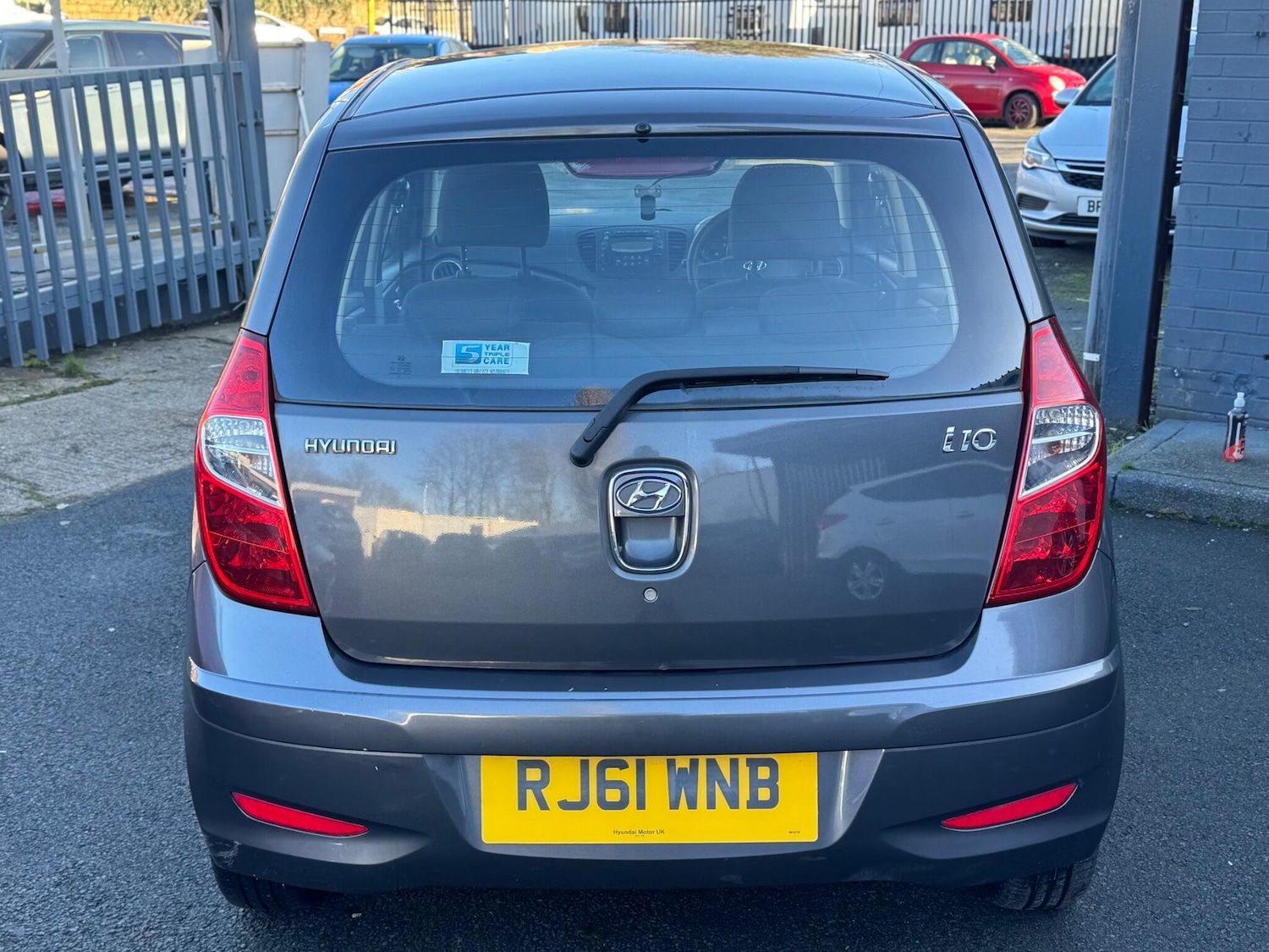 Used Hyundai i10 2011 for sale - 76759403: Photo 22