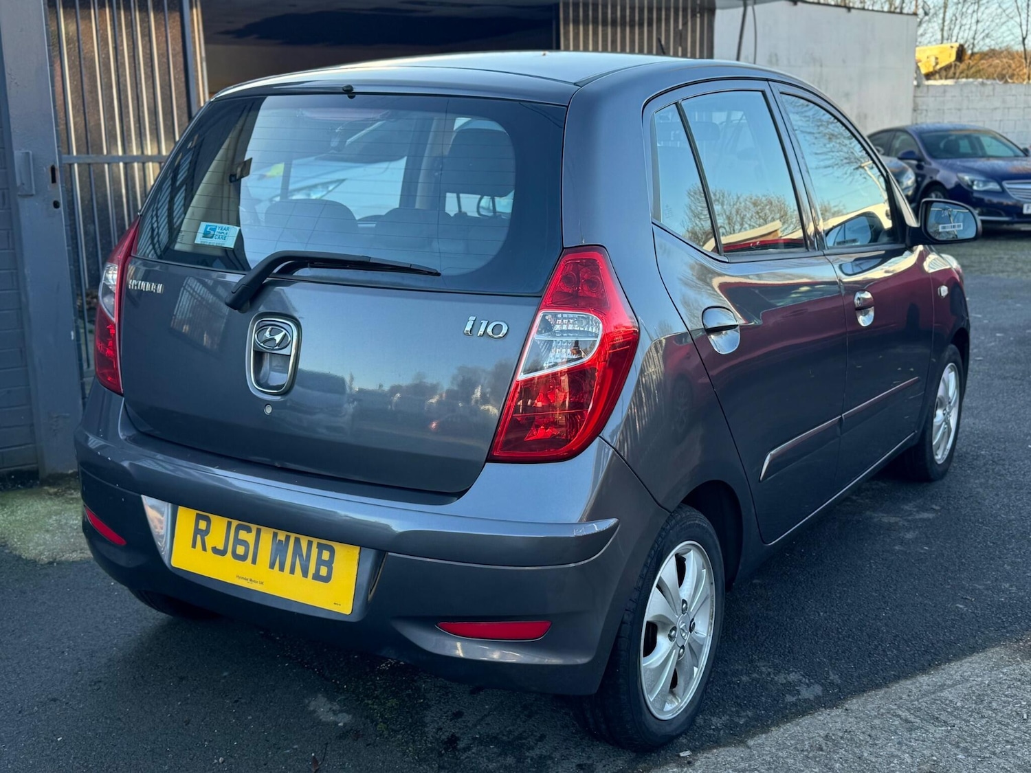 Used Hyundai i10 2011 for sale - 76759403: Photo 33